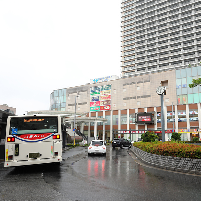 01 越谷駅東口より徒歩1分